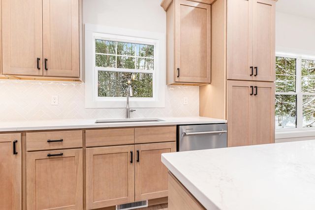 6067 Heartwood Trail, Lake Ann, MI 49650