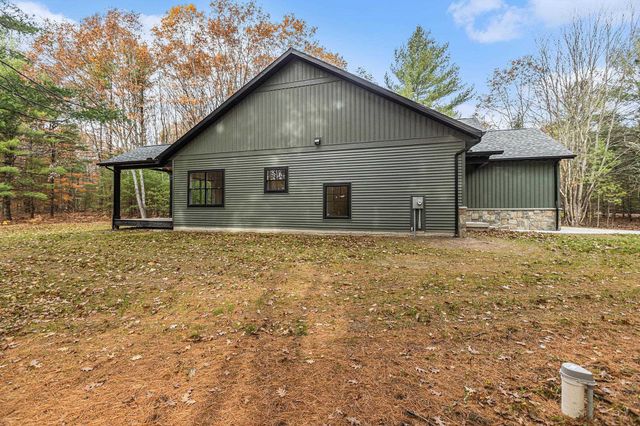 6067 Heartwood Trail, Lake Ann, MI 49650