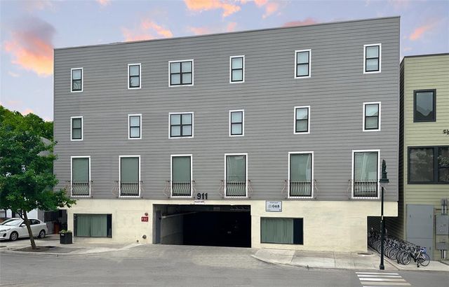 911 W 22nd. ST 203, Austin, TX 78705