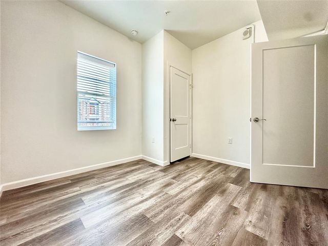 911 W 22nd. ST 203, Austin, TX 78705