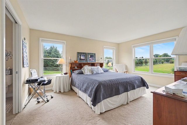 2133 S Van Kal Street, Kalamazoo, MI 49009