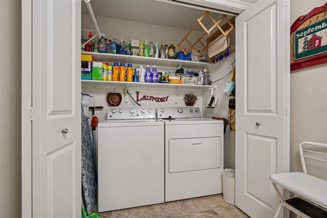 2133 S Van Kal Street, Kalamazoo, MI 49009