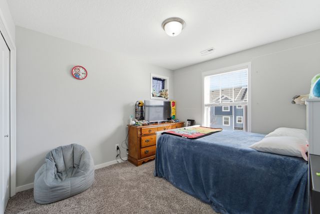 235 Burr Oak Court, Norwalk, IA 50211