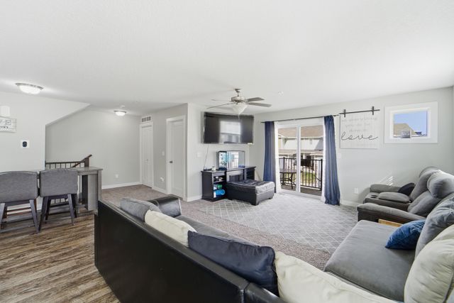 235 Burr Oak Court, Norwalk, IA 50211