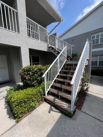 9485 HAMLIN BOULEVARD 8, Seminole, FL 33776