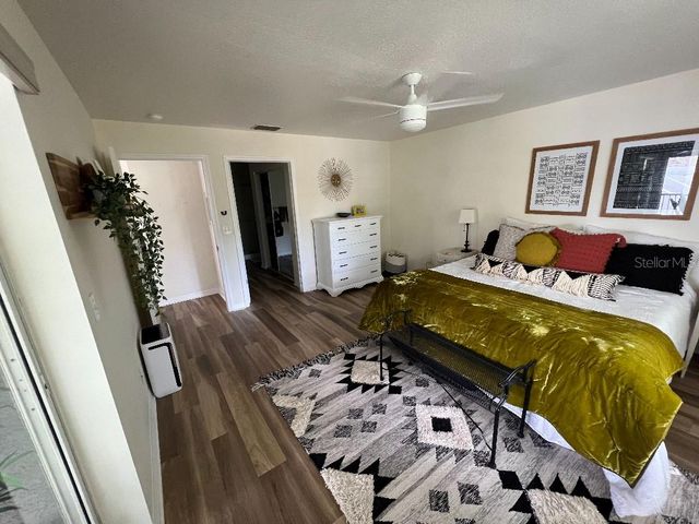 9485 HAMLIN BOULEVARD 8, Seminole, FL 33776