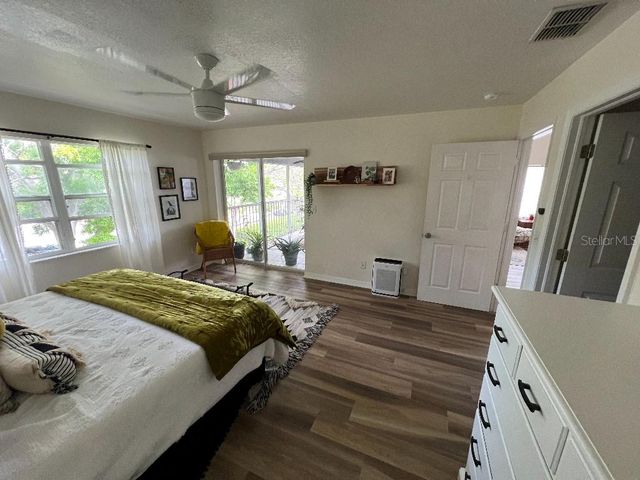 9485 HAMLIN BOULEVARD 8, Seminole, FL 33776