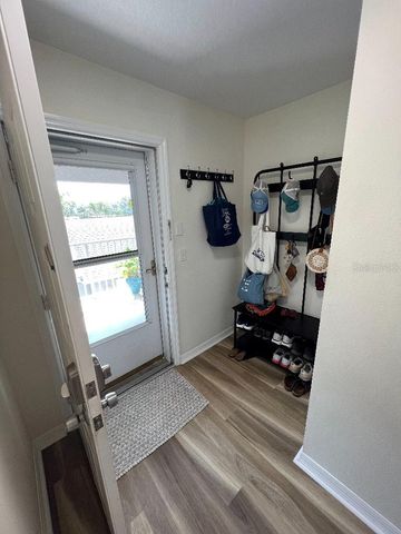 9485 HAMLIN BOULEVARD 8, Seminole, FL 33776