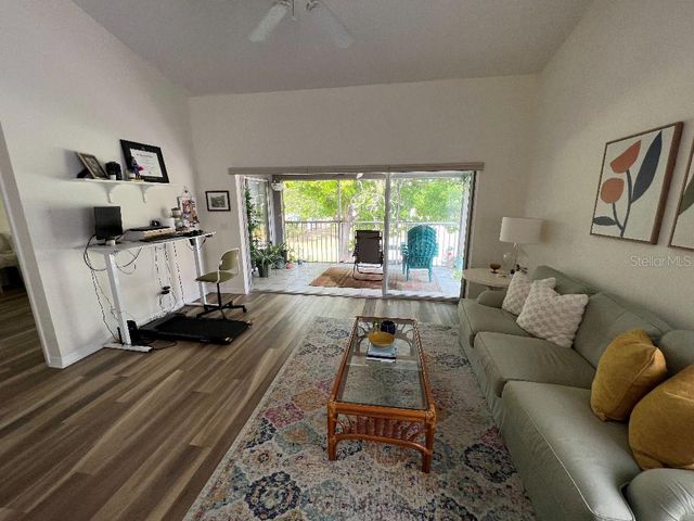9485 HAMLIN BOULEVARD 8, Seminole, FL 33776