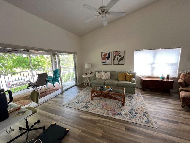 9485 HAMLIN BOULEVARD 8, Seminole, FL 33776