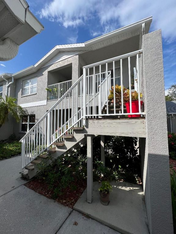 9485 HAMLIN BOULEVARD 8, Seminole, FL 33776