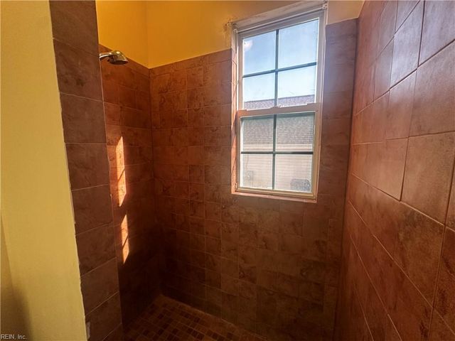 2908 Chambers DR, Virginia Beach, VA 23456