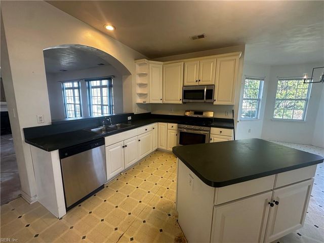 2908 Chambers DR, Virginia Beach, VA 23456