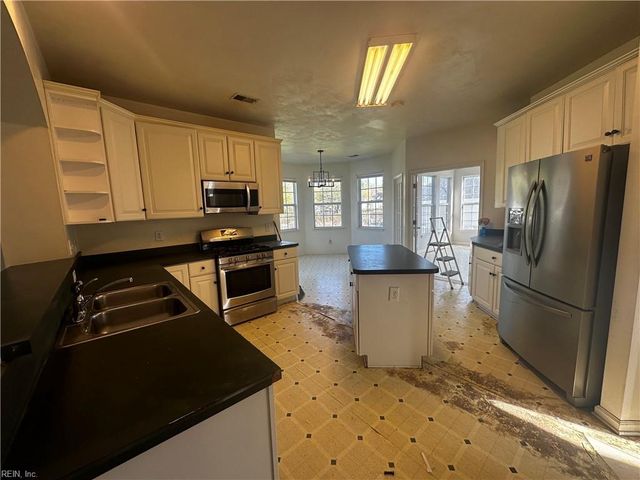 2908 Chambers DR, Virginia Beach, VA 23456