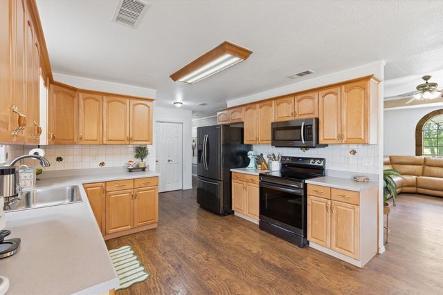 2226 County Road 2712, Caddo Mills, TX 75135