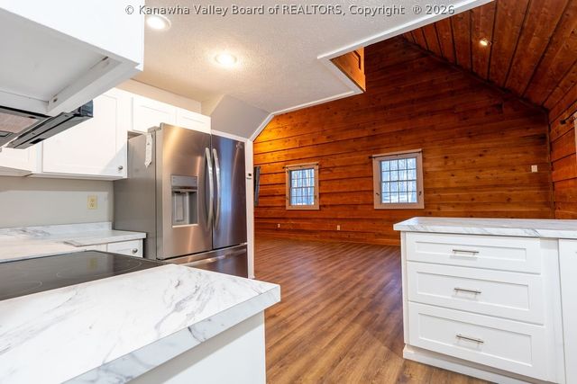 413 Red Willow Road, Cool Ridge, WV 25825