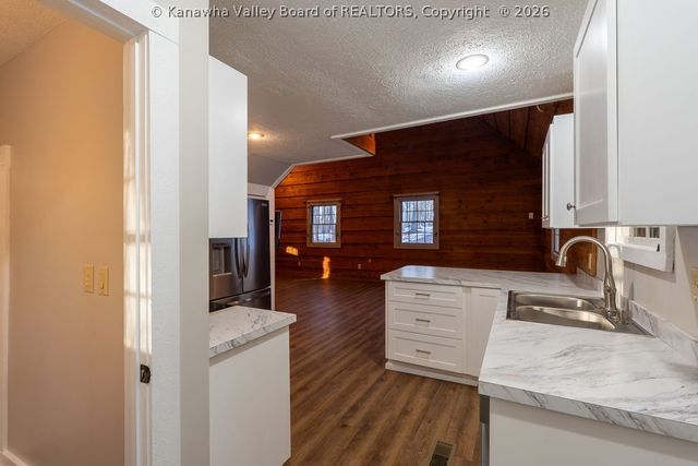 413 Red Willow Road, Cool Ridge, WV 25825