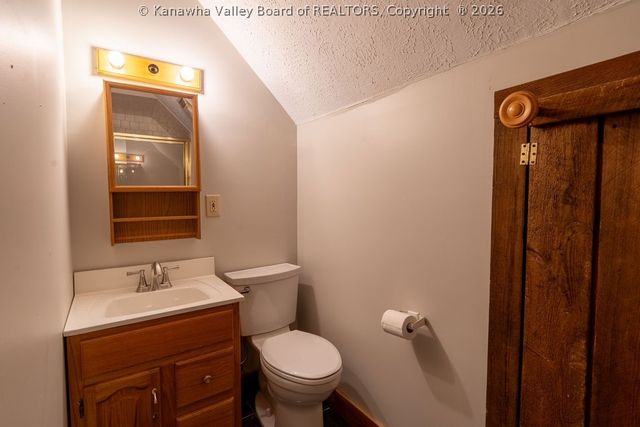413 Red Willow Road, Cool Ridge, WV 25825