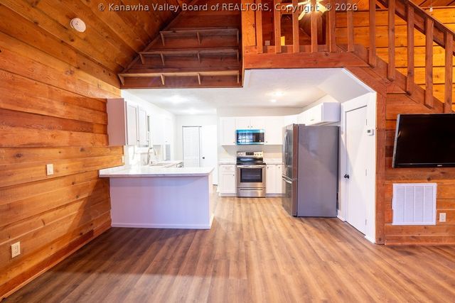 413 Red Willow Road, Cool Ridge, WV 25825