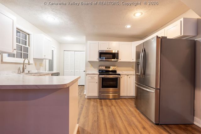 413 Red Willow Road, Cool Ridge, WV 25825