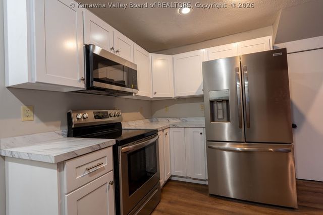 413 Red Willow Road, Cool Ridge, WV 25825