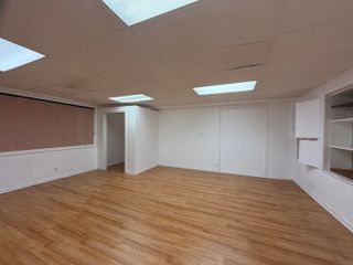 998 Farmington Avenue 100LL, West Hartford, CT 06107