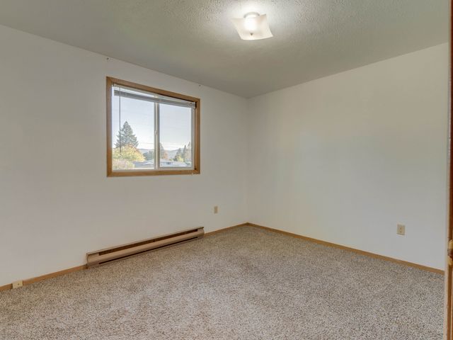 11922 E 24th Ave, Spokane Valley, WA 99206