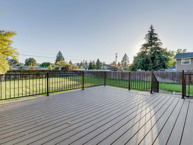11922 E 24th Ave, Spokane Valley, WA 99206
