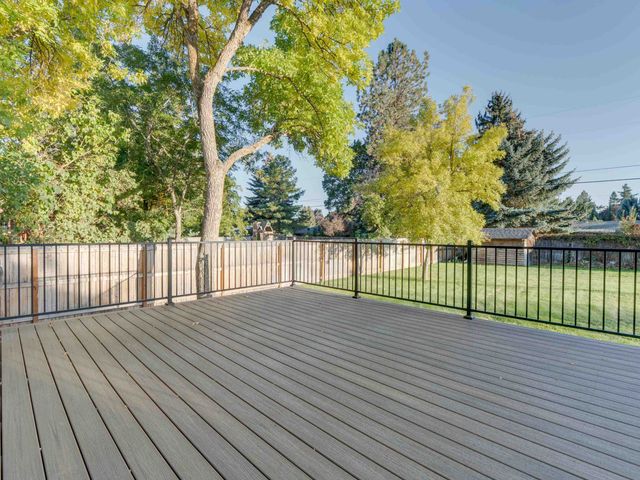 11922 E 24th Ave, Spokane Valley, WA 99206