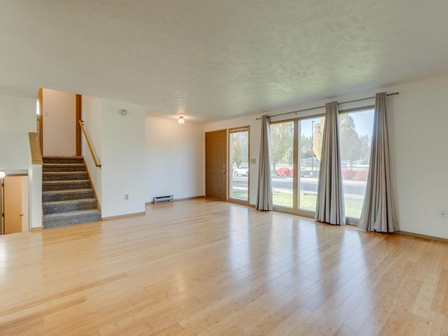 11922 E 24th Ave, Spokane Valley, WA 99206