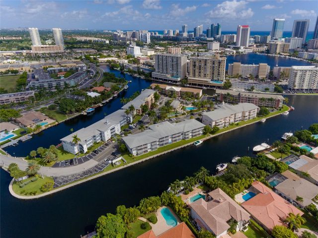440 Paradise Isle Boulevard 105, Hallandale Beach, FL 33009