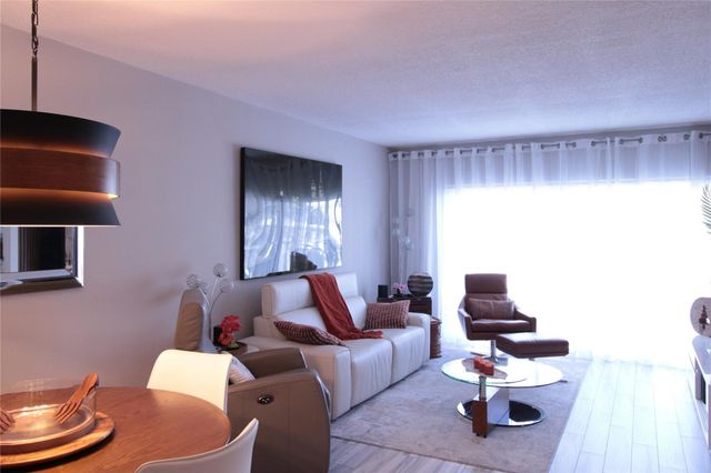 440 Paradise Isle Boulevard 105, Hallandale Beach, FL 33009