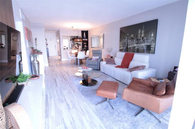 440 Paradise Isle Boulevard 105, Hallandale Beach, FL 33009