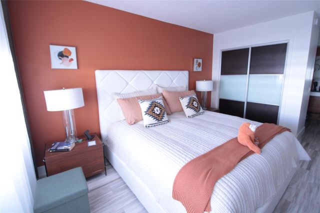 440 Paradise Isle Boulevard 105, Hallandale Beach, FL 33009