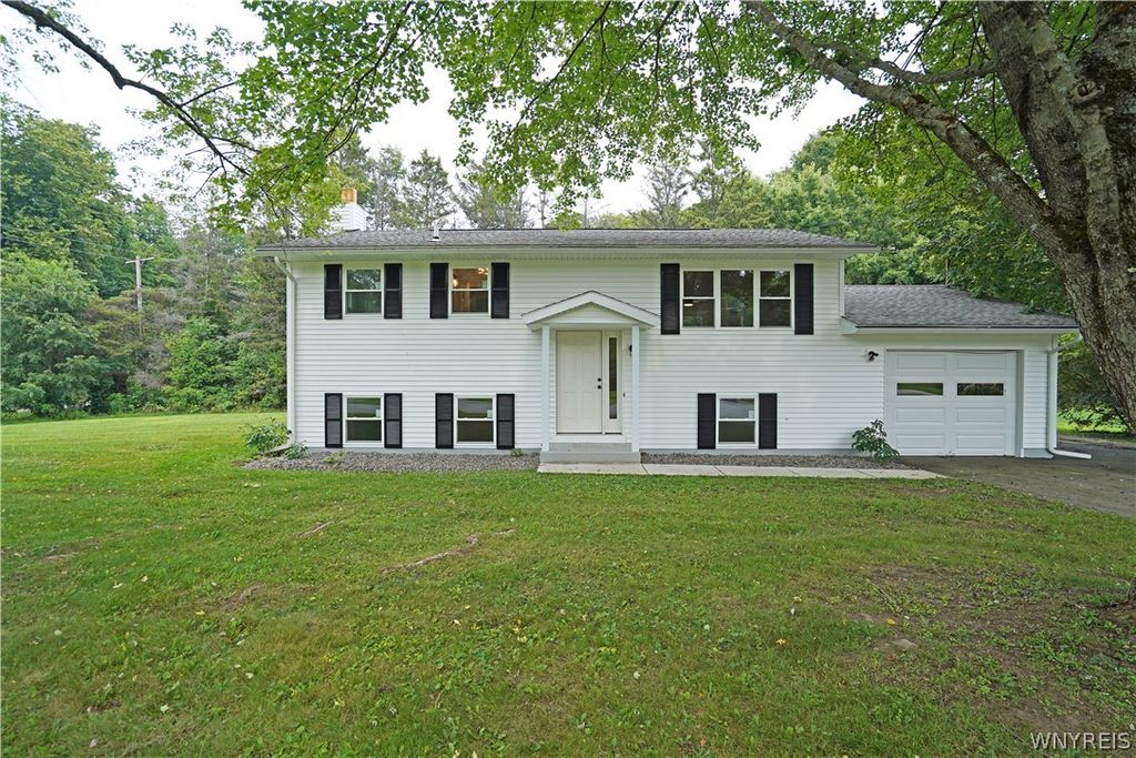 3394 Gunzen Drive, Cortlandville, NY 13045