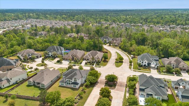 8542 Tombron Grove Road, Magnolia, TX 77354