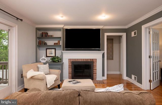 2144 SADDLERIDGE RD, Lancaster, PA 17601