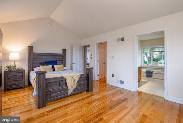 2144 SADDLERIDGE RD, Lancaster, PA 17601