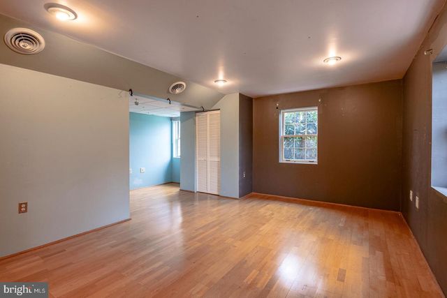 2144 SADDLERIDGE RD, Lancaster, PA 17601