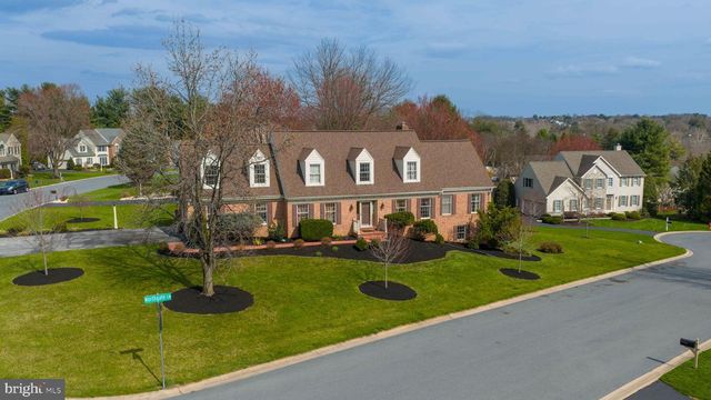 2144 SADDLERIDGE RD, Lancaster, PA 17601