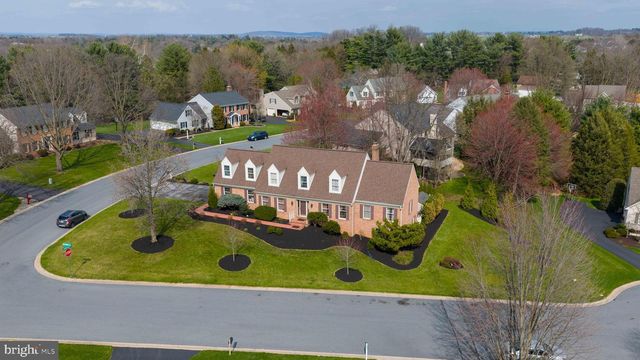 2144 SADDLERIDGE RD, Lancaster, PA 17601