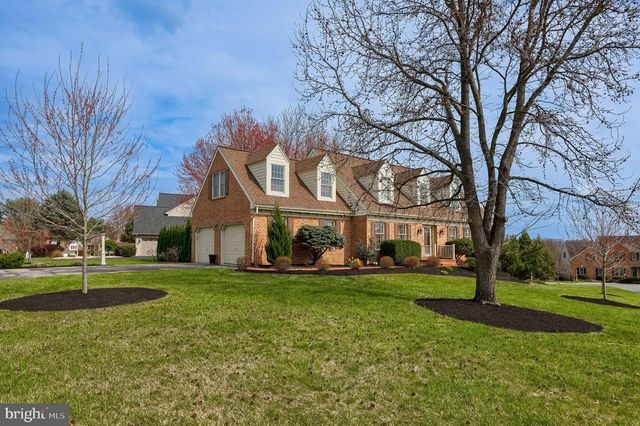 2144 SADDLERIDGE RD, Lancaster, PA 17601