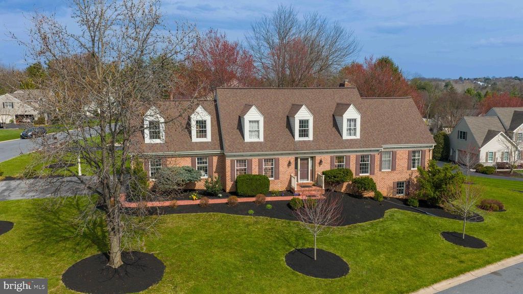 2144 SADDLERIDGE RD, Lancaster, PA 17601