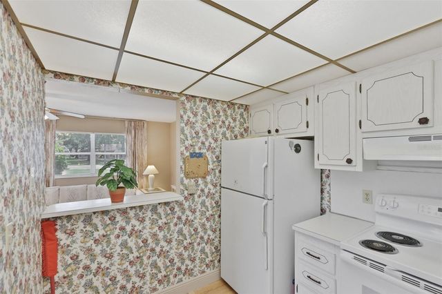 1811 BEDFORD LANE 163, Sun City Center, FL 33573