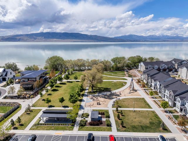 208 N BAY DR, Vineyard, UT 84059