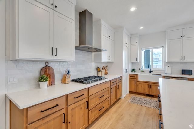 208 N BAY DR, Vineyard, UT 84059