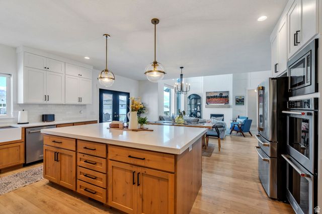 208 N BAY DR, Vineyard, UT 84059