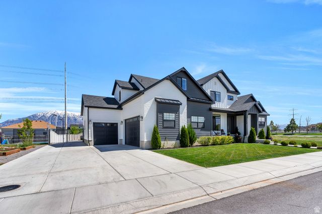 208 N BAY DR, Vineyard, UT 84059
