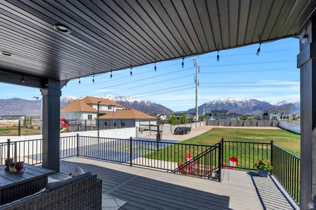 208 N BAY DR, Vineyard, UT 84059