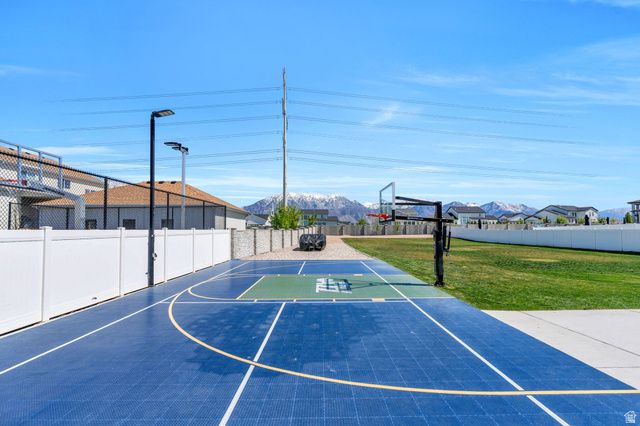 208 N BAY DR, Vineyard, UT 84059